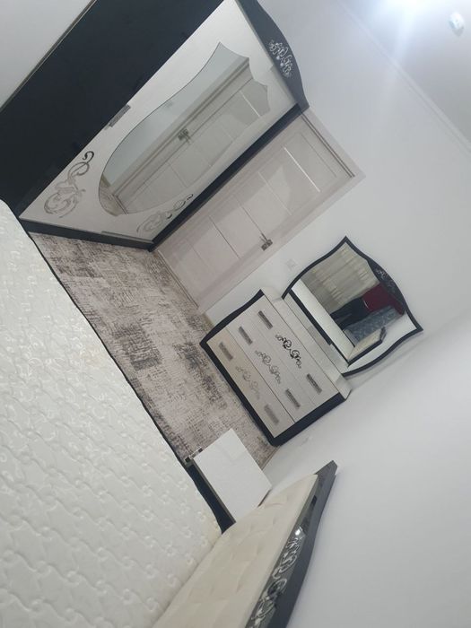 Yangidarxon 3/4/16 kvartira sotiladi. 74m2 SROCHNO!!!