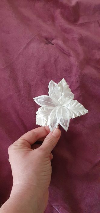 140 Бутониери за сватба