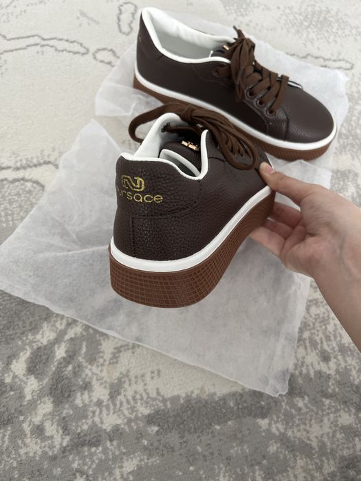 Осенняя кроссовка