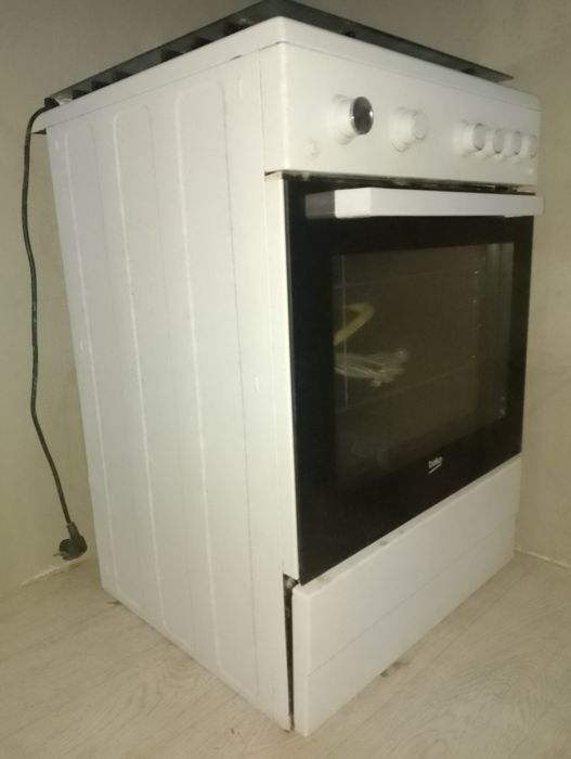 Срочно! Плита с духовкой