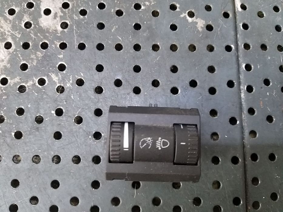 Buton reglaj faruri skoda yeti 5l 5l0941333