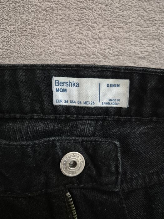 Blugi negri dama Bershka markme 36 mom fit