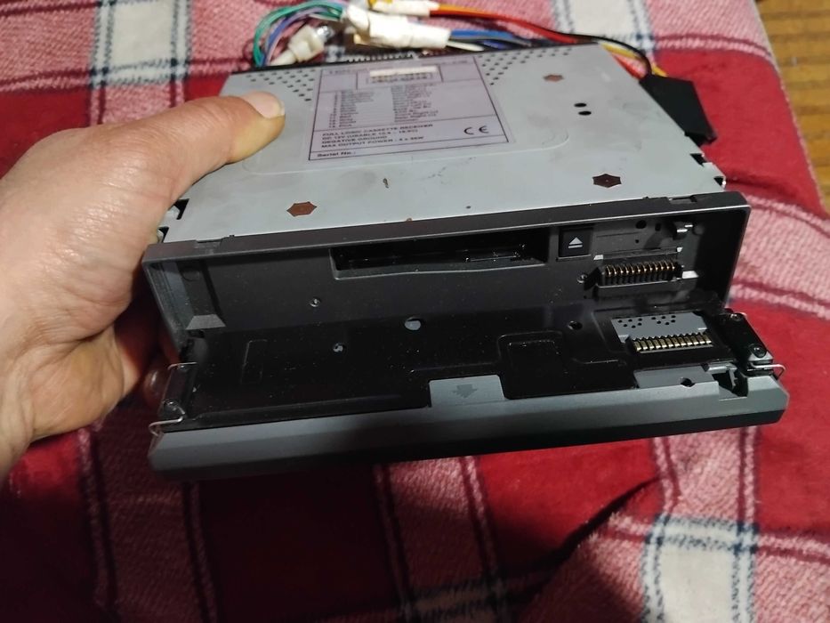 Ретро автокасетофон TEN D-785 – падащ панел и ISO букса