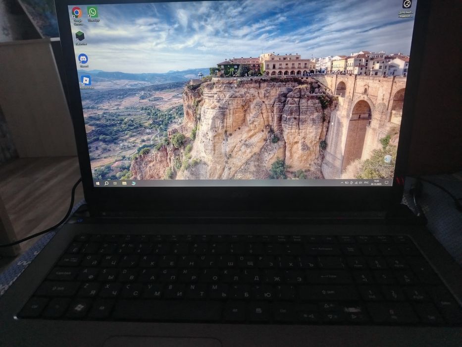 Продам Ноутбук айсер