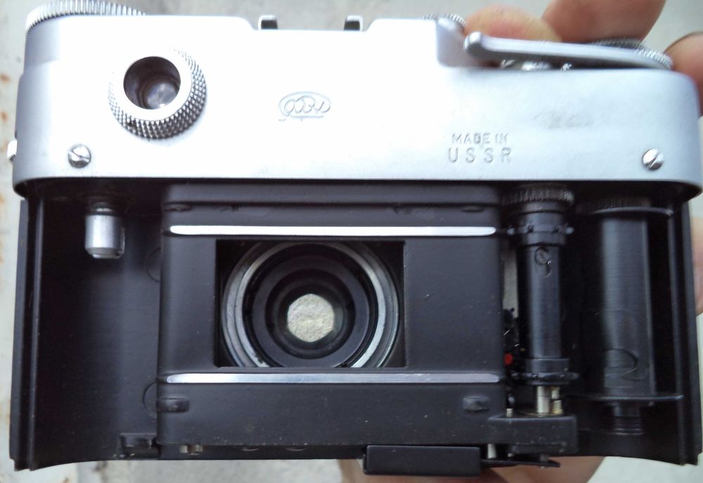 Ретро механичен лентов фотоапарат ФЕД-4