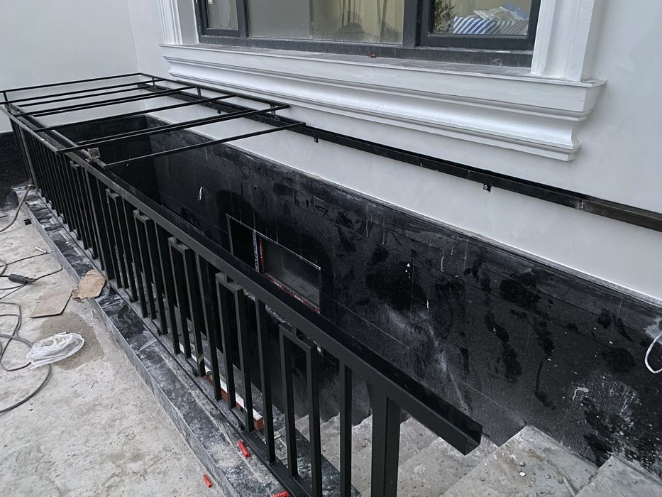 Раздвижной навес козырек из стекла и лексана