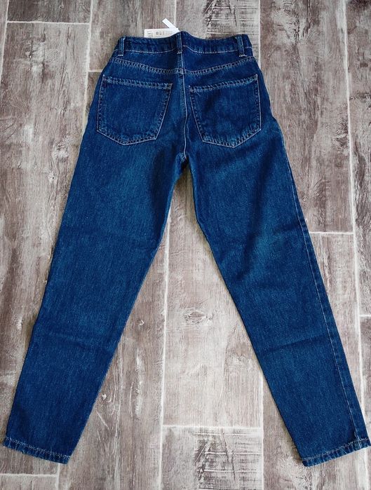 Джинсы новые на худую девушку