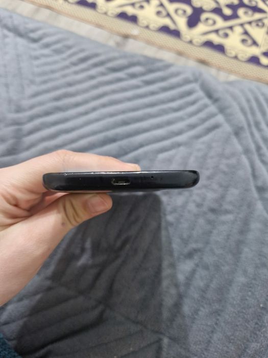 Продам самсунг j2