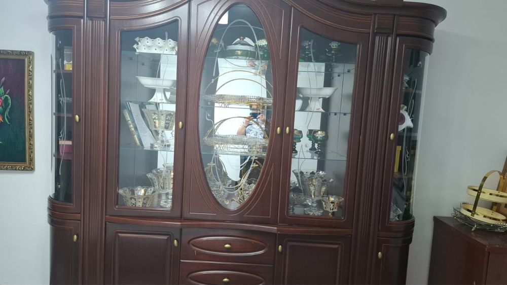 Белоруский сервант горка