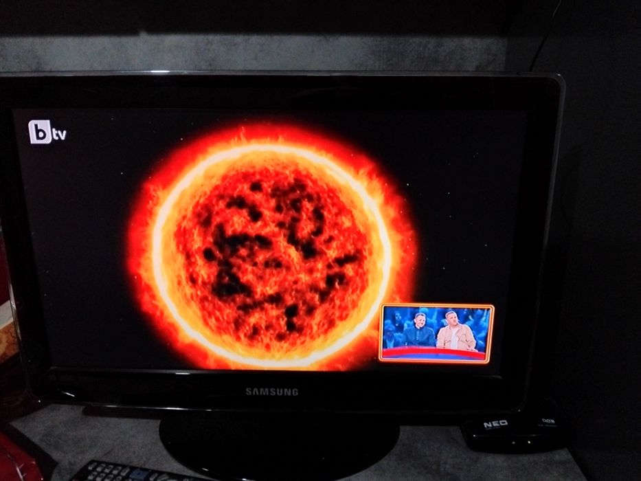 Телевизор Samsung 22 инча