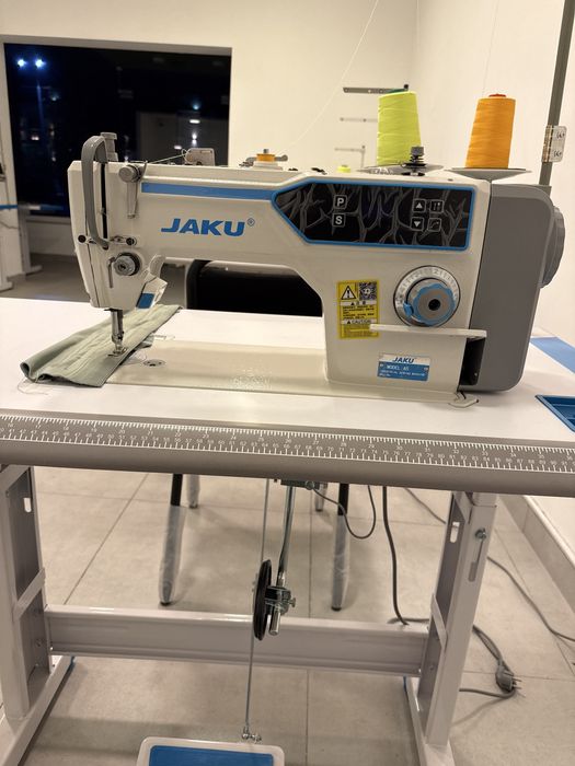 JAKU чок оддий 200$; кайчили 250$; автомат 290$: