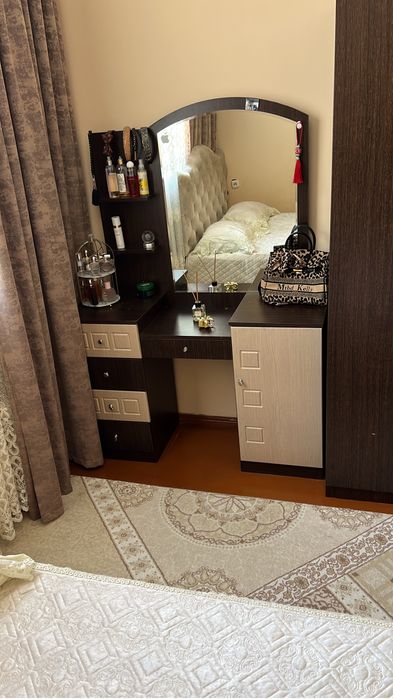 Спальний гарнитур