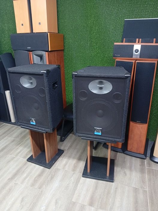 Професионални тонколони Wharfedale PRO vs-12