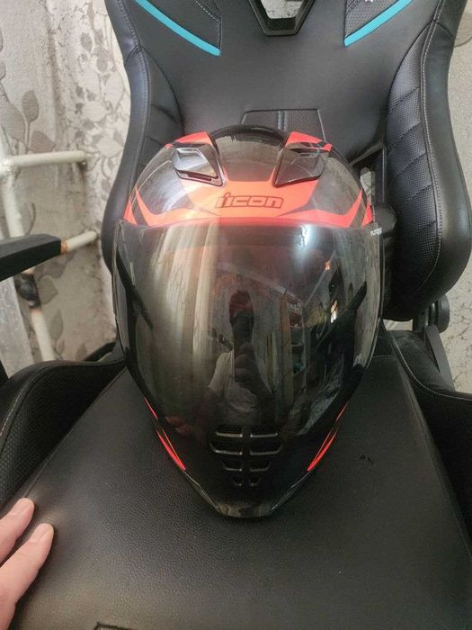 Продам шлем Icon original