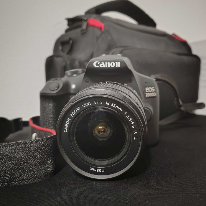 Canon EOS 2000D + 18-55mm IS II — комплект