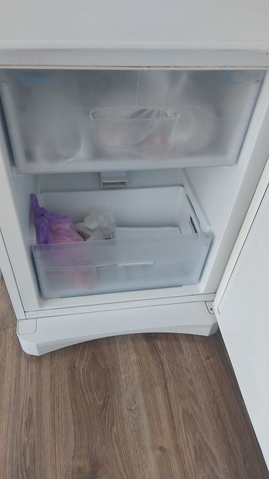 Холодильник в хорош сост