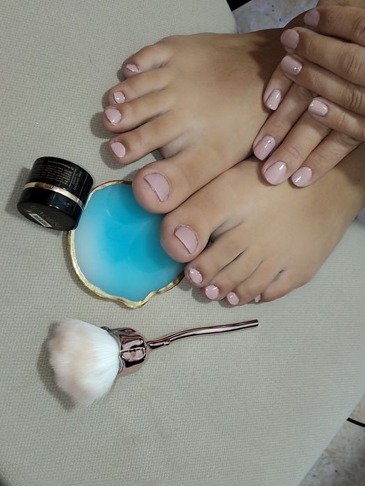 Manichiură, pedichiura estetică