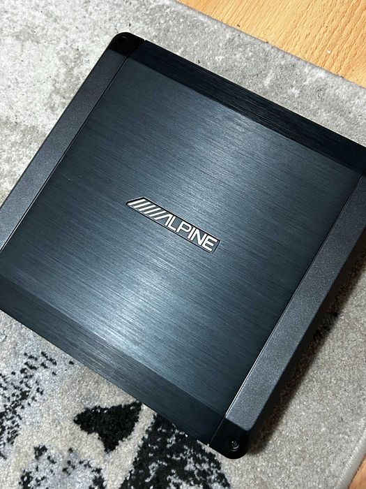 Subwoofer auto Alpine SWT-12S4 + Amplificator BBX-T600