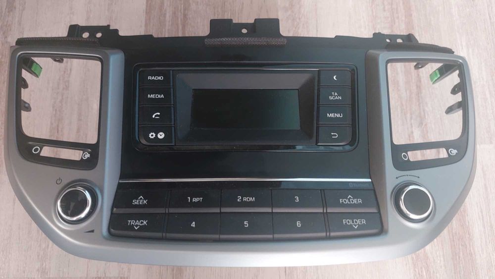 Radio , consola Tucson 2018
