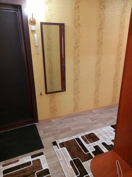 Сдам 2 ком. Камзина 66