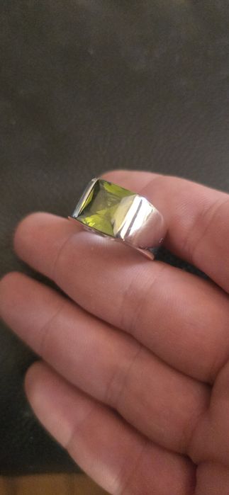 Inel argint masiv peridot