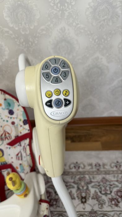 Продам качели, шезлонг