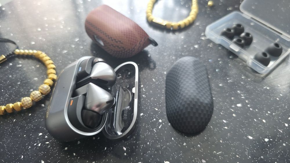 Samsung Galaxy Buds3 Pro – Noi, originale + Husă Premium cadou (Fără cutie)