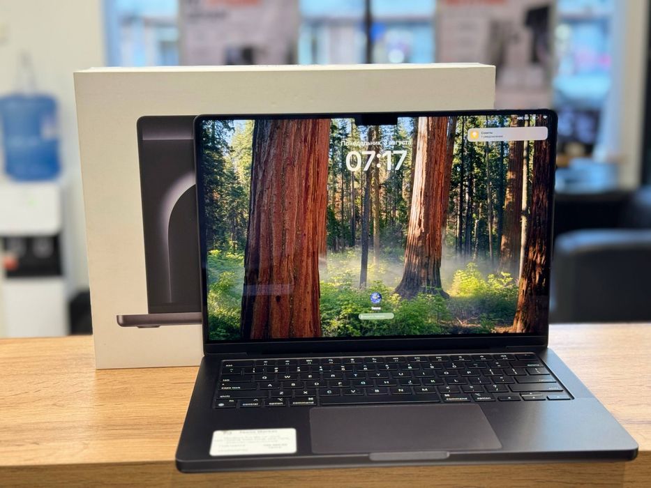 MacBook Pro M4 2024