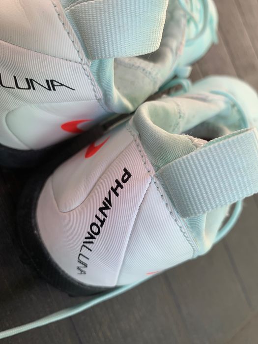 Стоножки Nike Phantom Luna