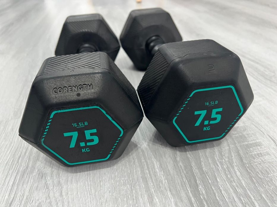 2 Gantere HEX DUMBBELL Cross-training 7,5 kg