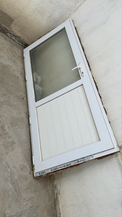 Пластик есік сатылады