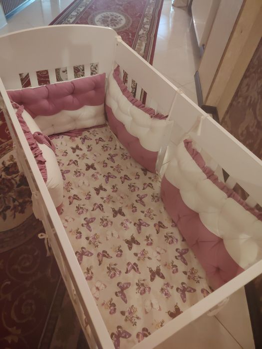 De vânzare pătuț pentru bebeluși – stare foarte bună că nou!