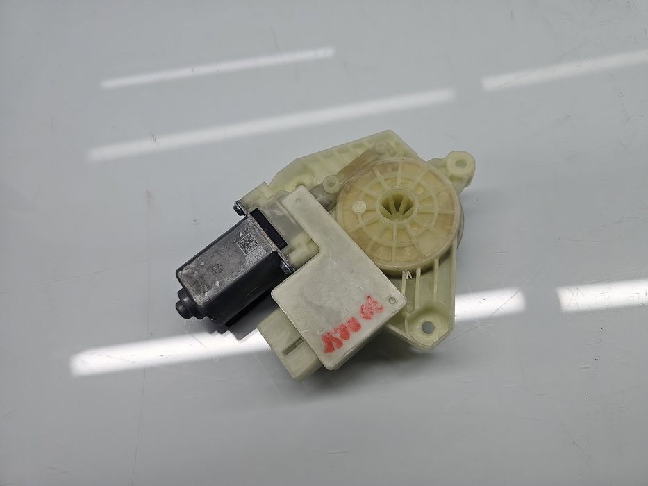Motoras geam dreapta spate Volkswagen Passat B8 Variant (3G5) [Fabr 20