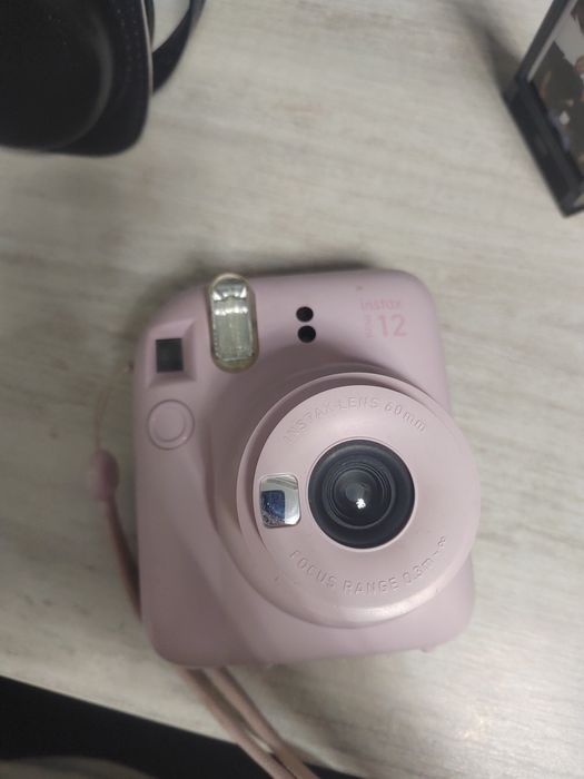 INSTAX MINI 12 рабочий