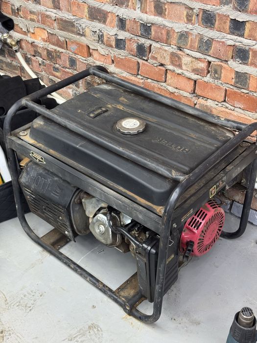 Генератор бензиновый