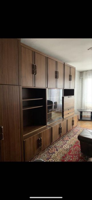 Дава се под наем Тристаен апартамент в Перник, Център - 70 кв.м за 255 € - Снимка #1