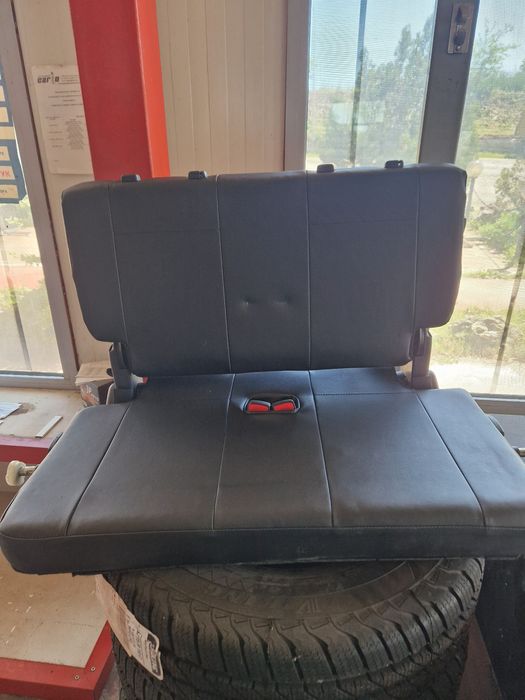 Митсубиши Паджеро 2008г. седалка трети ред