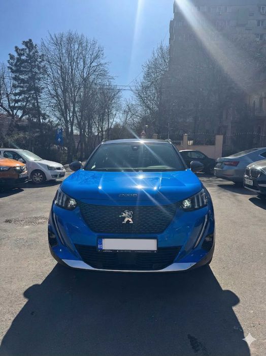 Peugeot e-2008 Electric GT· 2021 136 CP