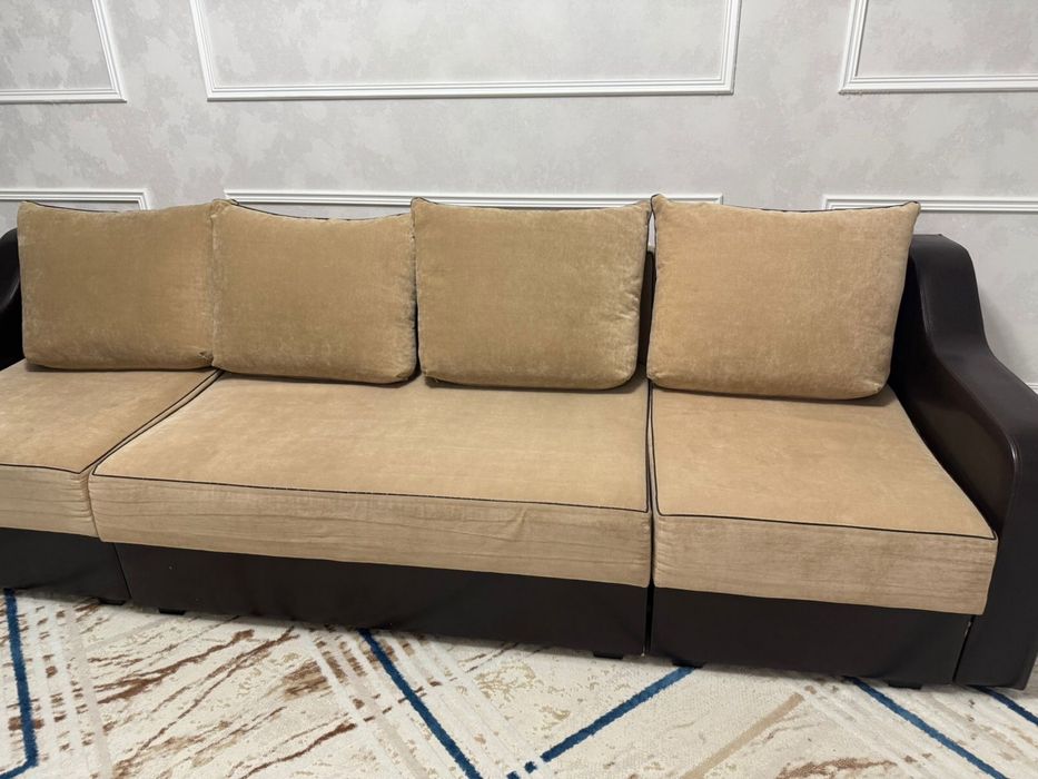 Диван в хорошем состоянии