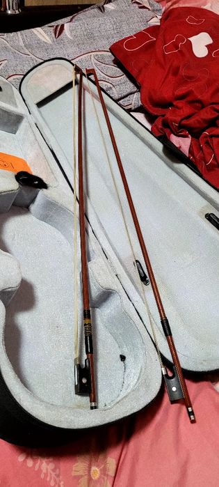 Vând vioară bună de studiu cât și pentru profesioniști