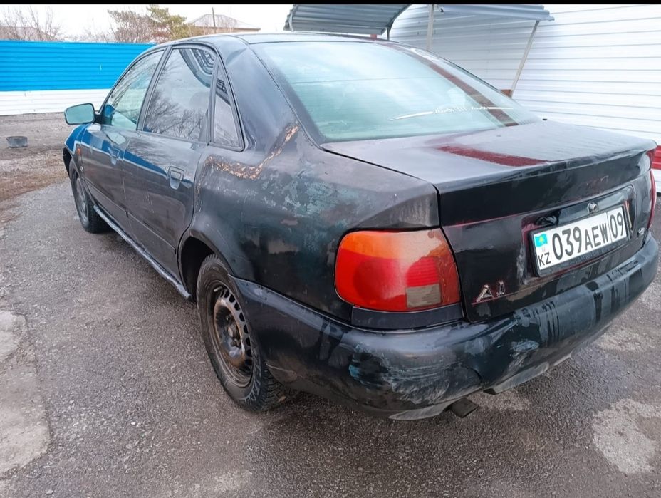 Ауди  А4.   1995 год