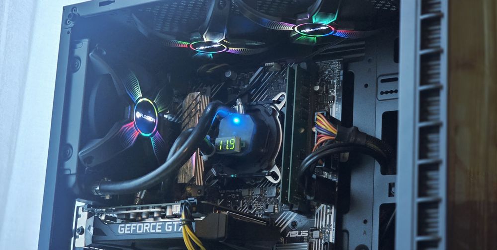 Pc gaming jocuri i5 10th 16GB RAM GTX 1660 6GB NVME Evo 970 HDD 1TB