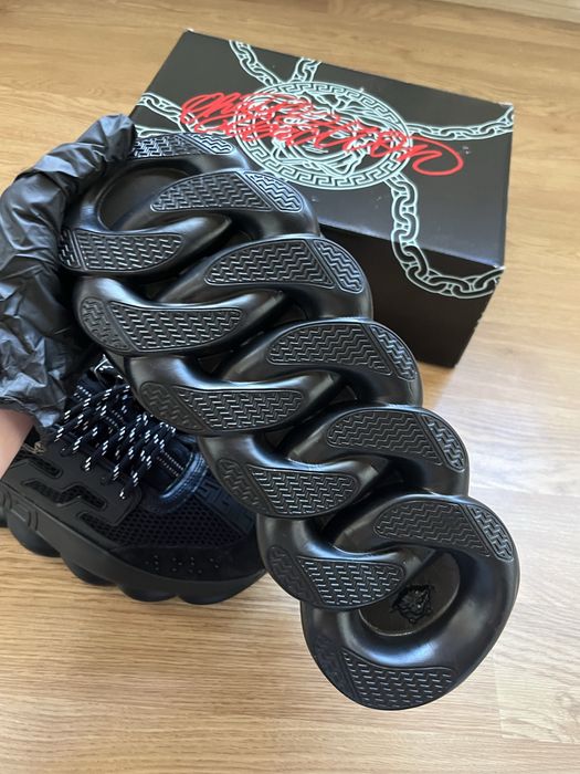 versace chain reaction