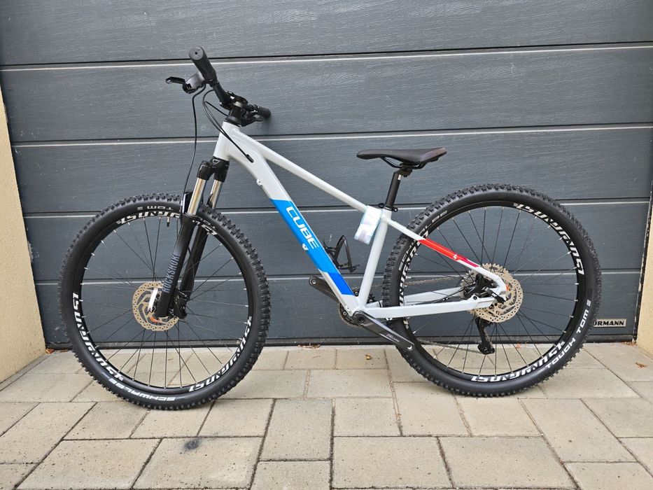 Bicicleta Cube nouă 27.5