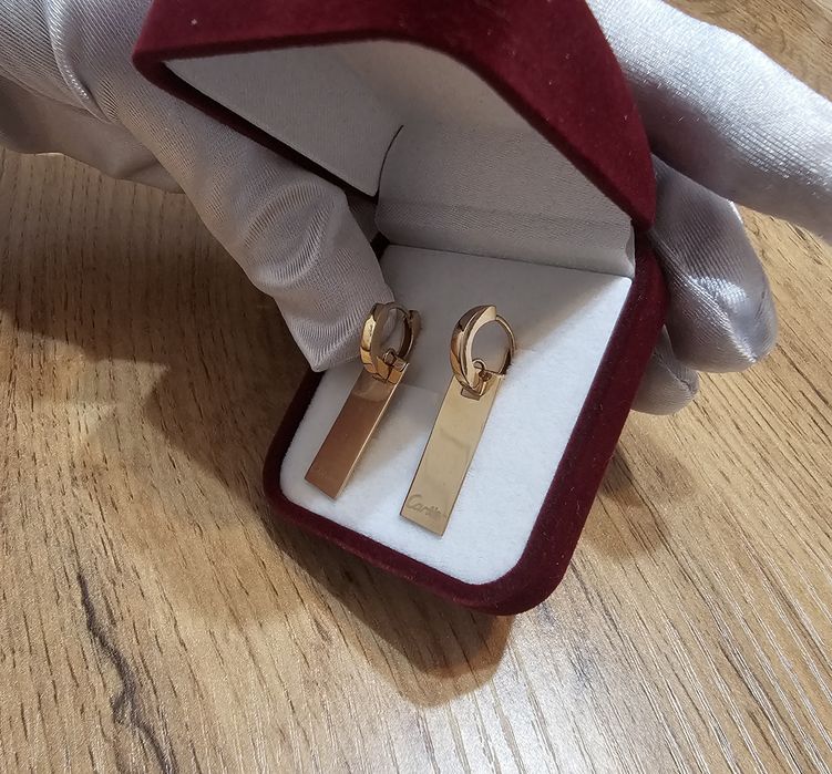 Золотые серьги Cartier, 585 проба