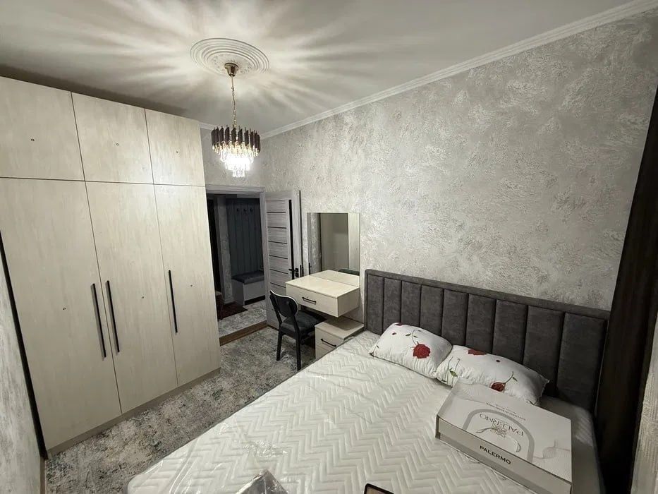 Район: Чиланзарский Адрес: Метро Новза 

Адрес: Метро Новза