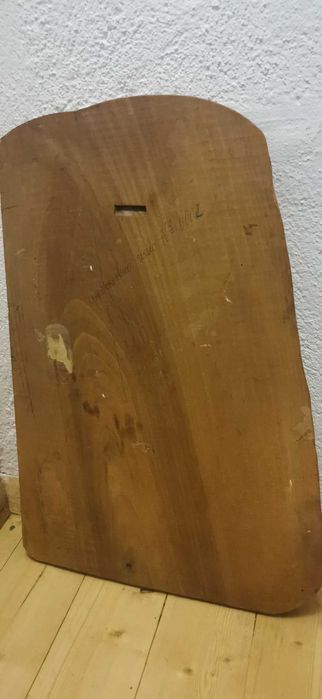 Дървено пано с дърворезба