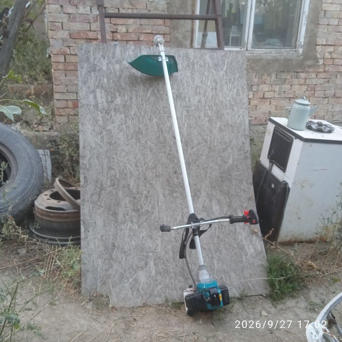 Бензокоса триммер