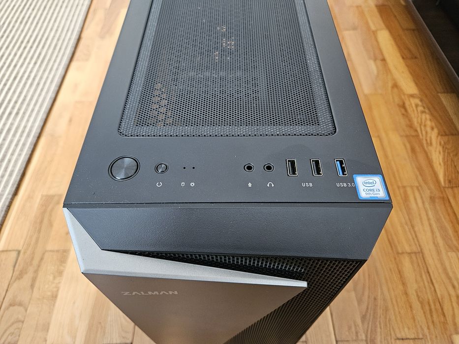 Геймърски компютър, MB Gigabyte Aorus, Intel i3, SSD 480GB, Ram 16GB..