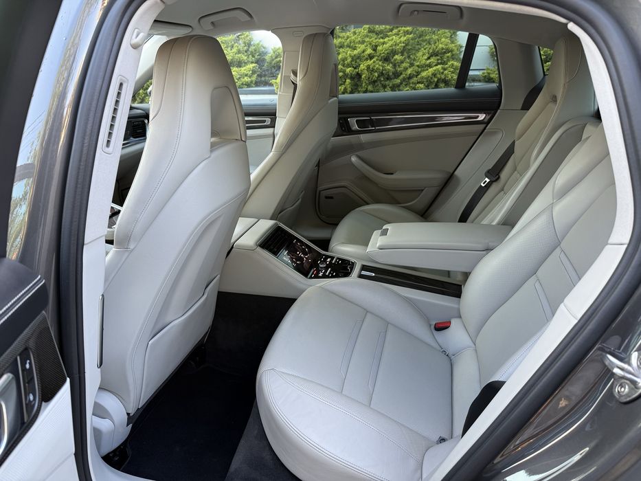 Porsche Panamera 4S Diesel Pachet GTS Matrix